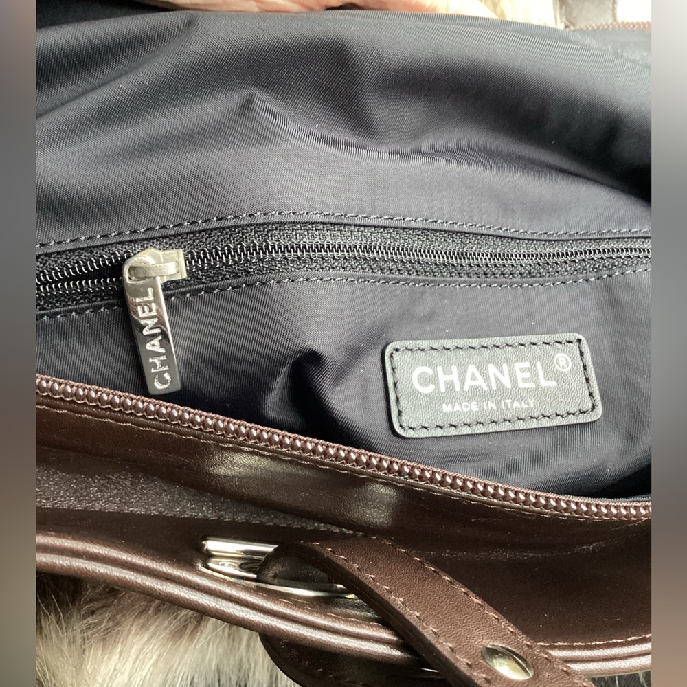 Chanel Paris Biarritz Fantasy Fur Tote. MC - Picture 6 of 16